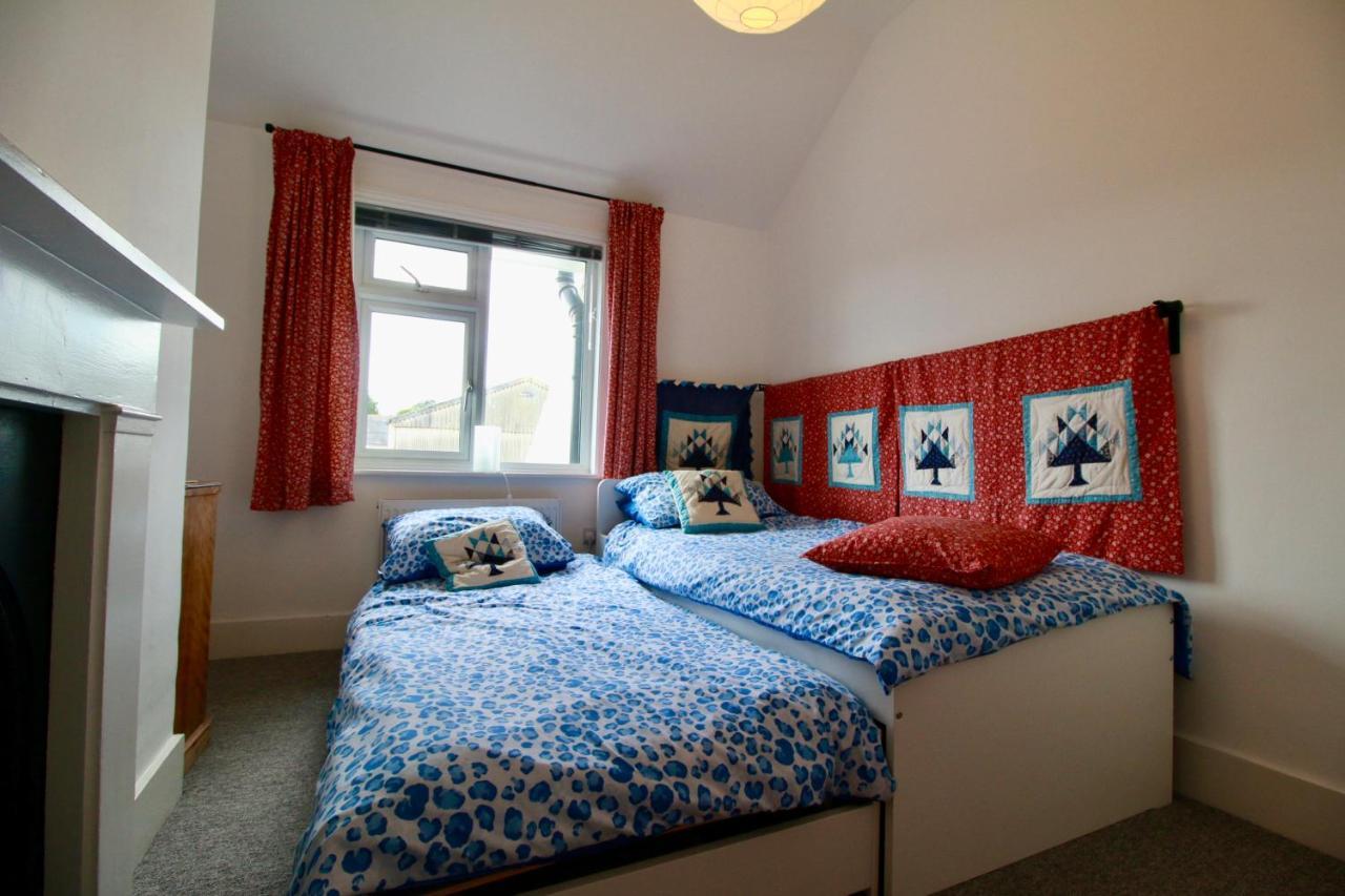 Blachington Cottage, Stunning And Central By Air Premier Seaford Eksteriør bilde